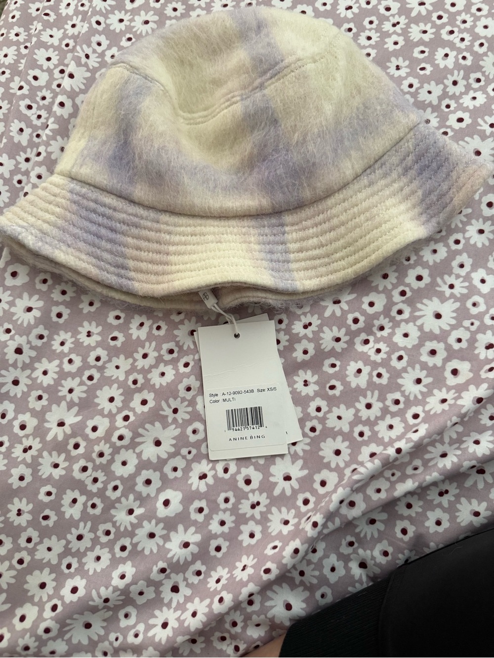 NWT Anine Bing Multicolor Bucket Hat in Lavender & Cream XS/S
